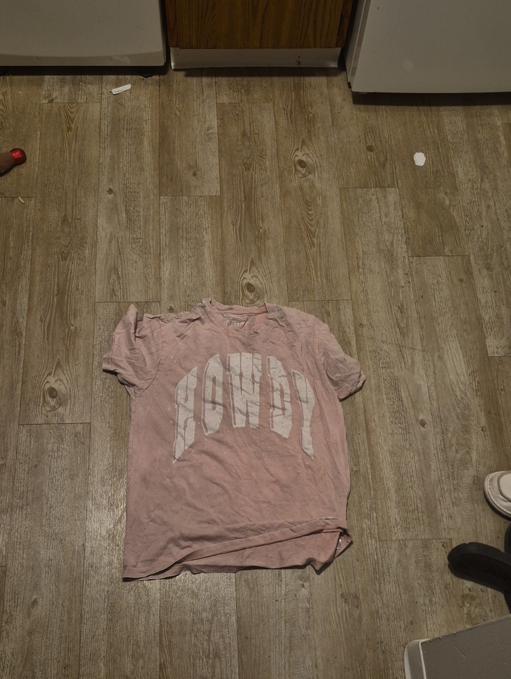 Buckle Pink Short Sleeve Tee with White Graphic